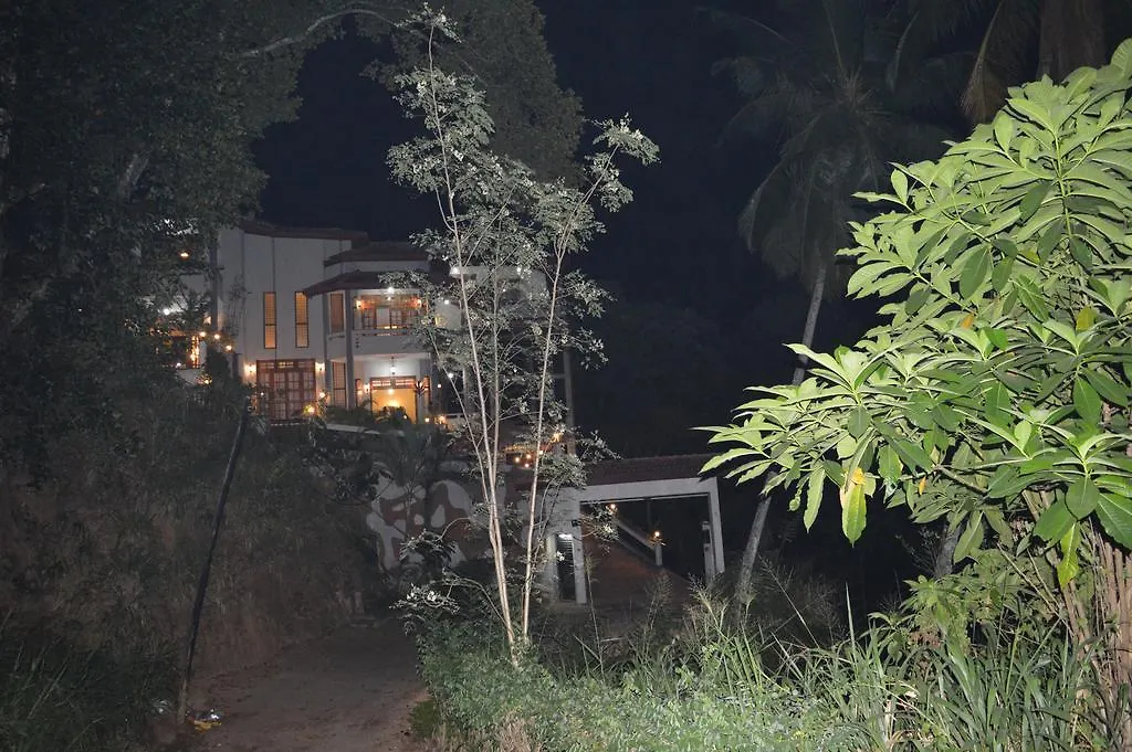 Elegante The Villa كاندي سريلانكا