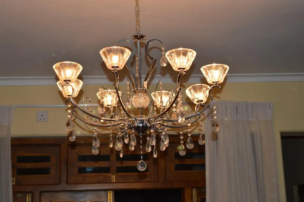 Elegante The Villa كاندي 0*,